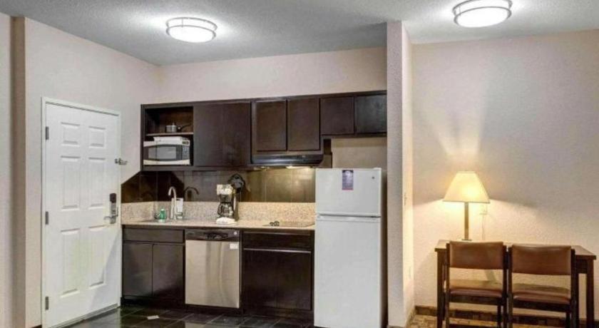 Hotel Suburban Extended 2*
