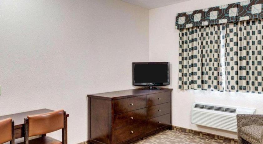 Suburban Extended Hotel 2*