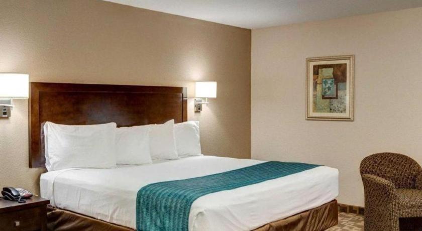 Hotel Suburban Extended LaPlace