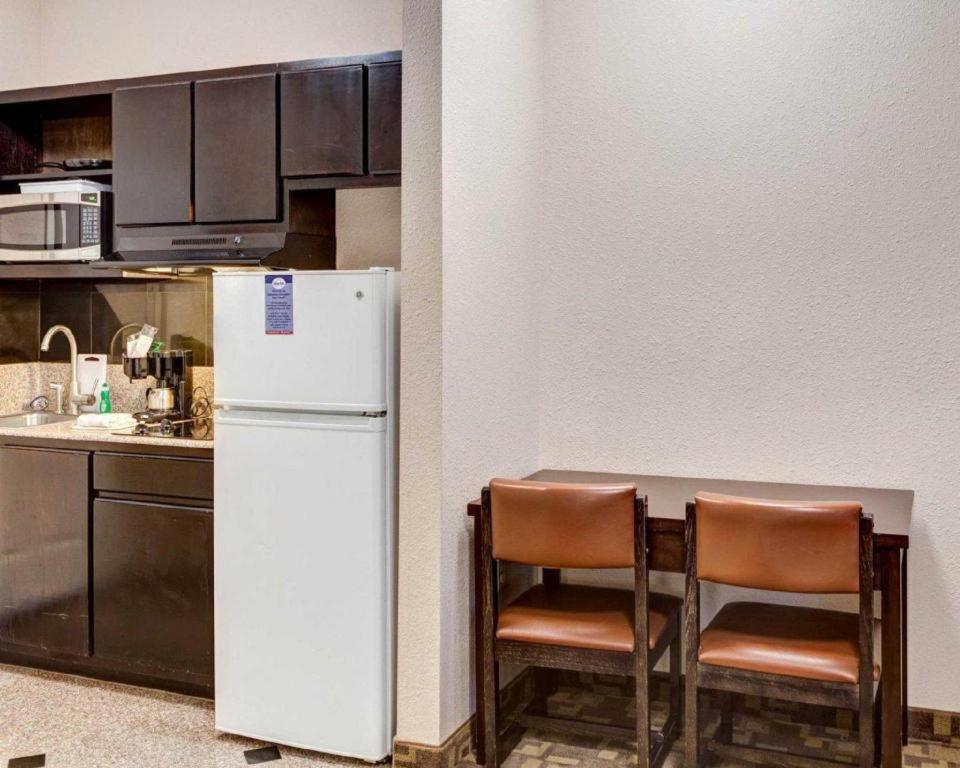 Hotel Suburban Extended 2*