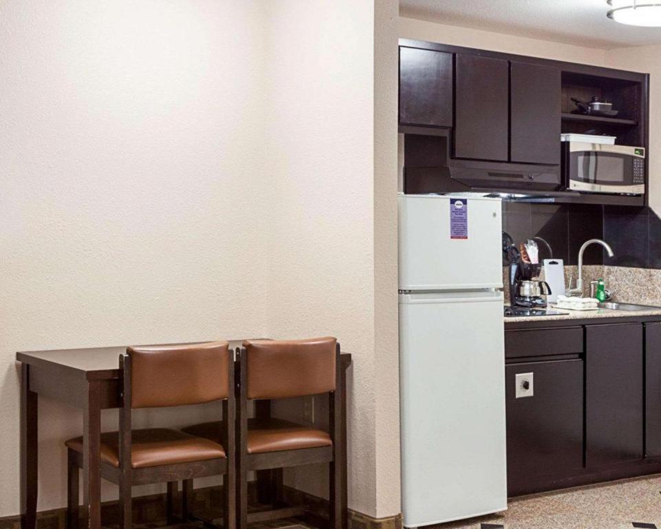 Suburban Extended Hotel 2*