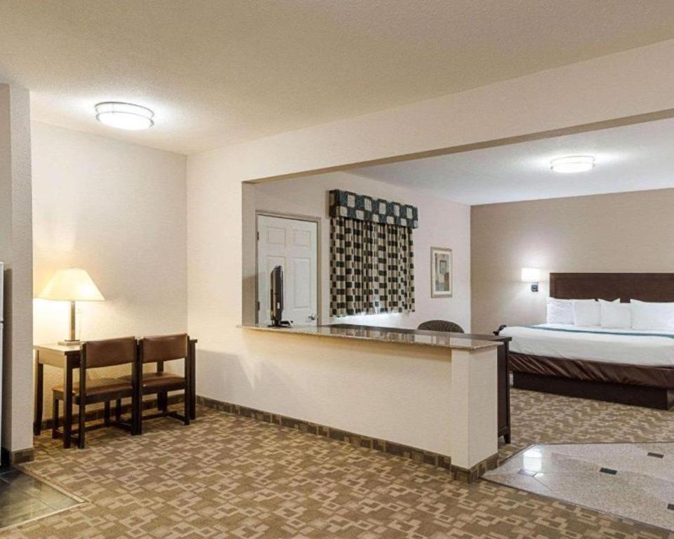 Suburban Extended Hotel