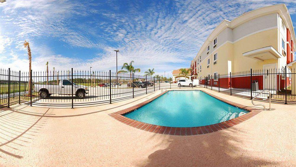 Suburban Extended Hotel