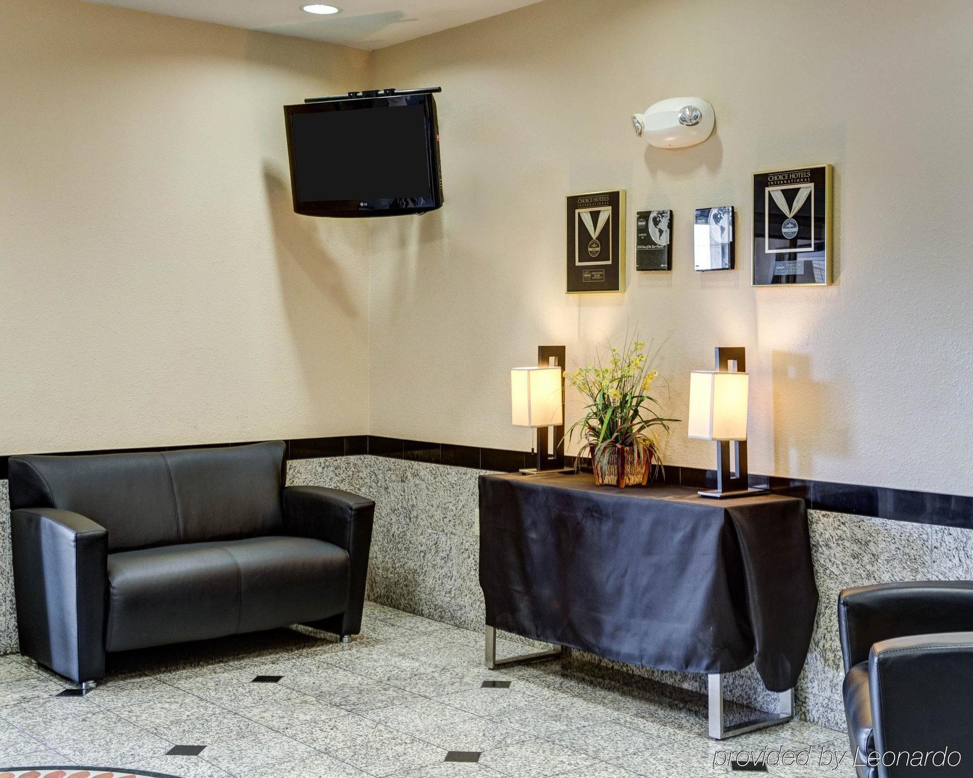 Suburban Extended Hotel 2*