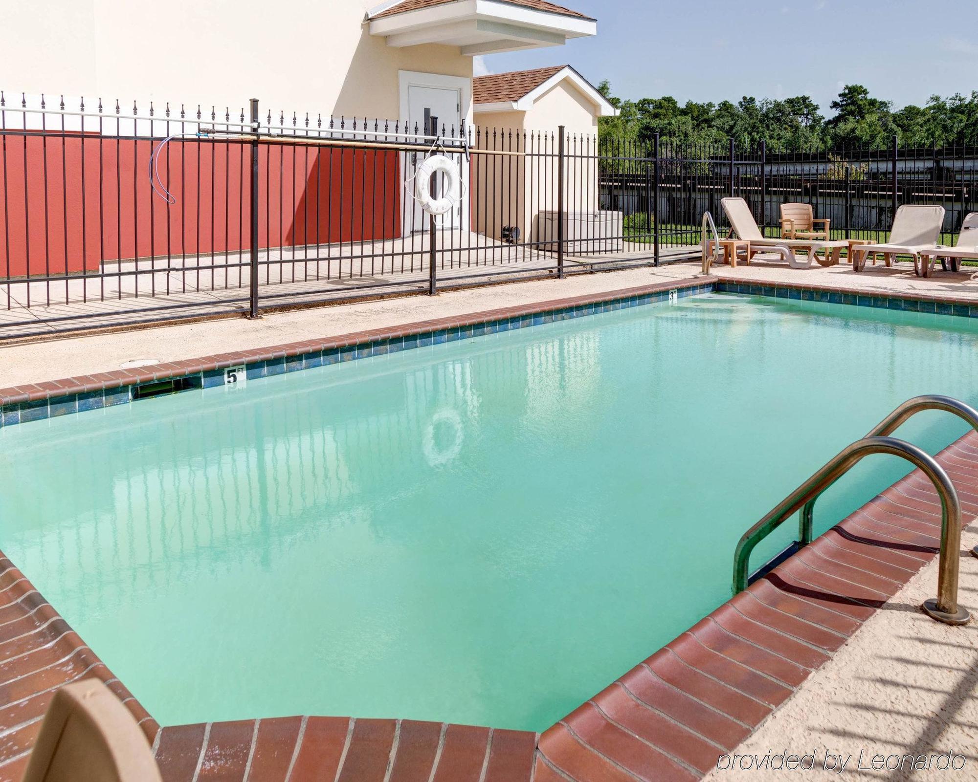 Suburban Extended Hotel 2*