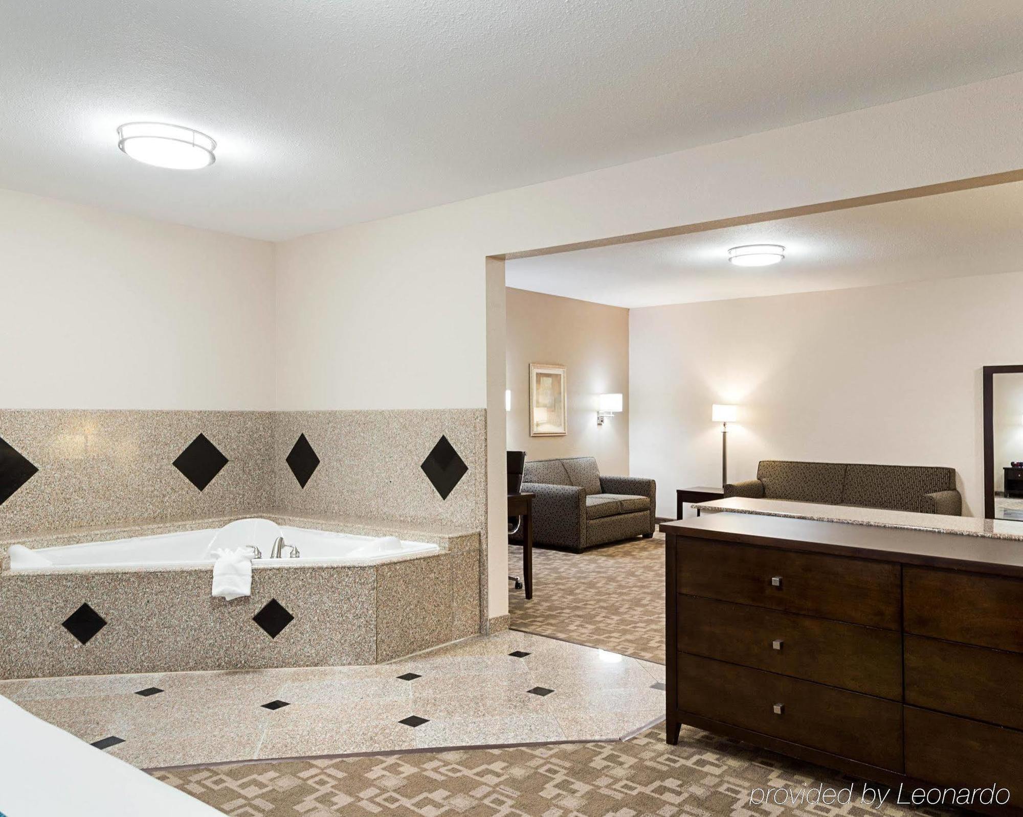Hotel Suburban Extended LaPlace