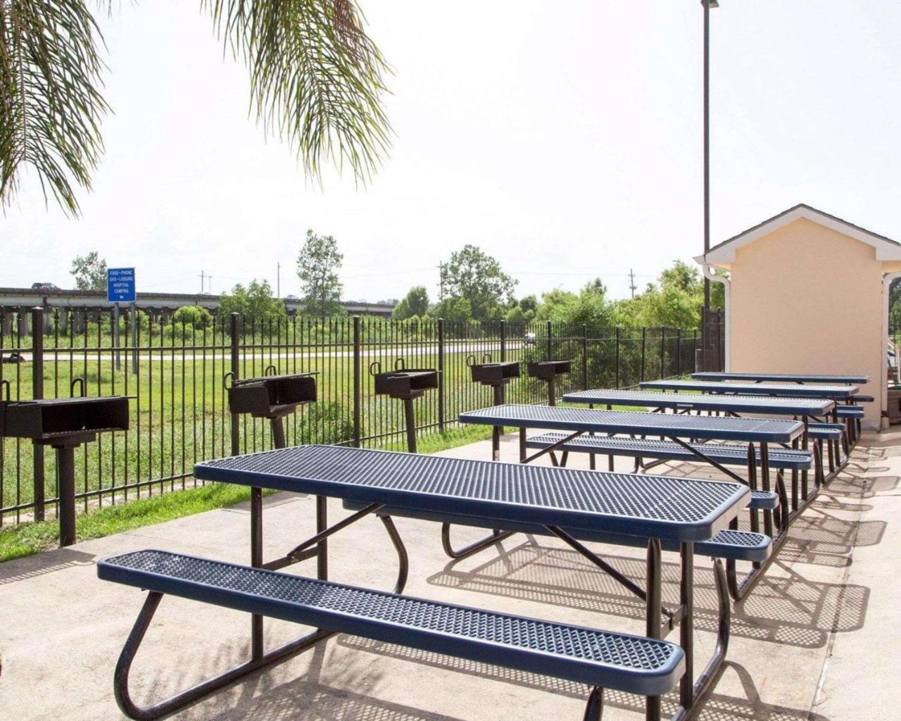 Suburban Extended Hotel LaPlace